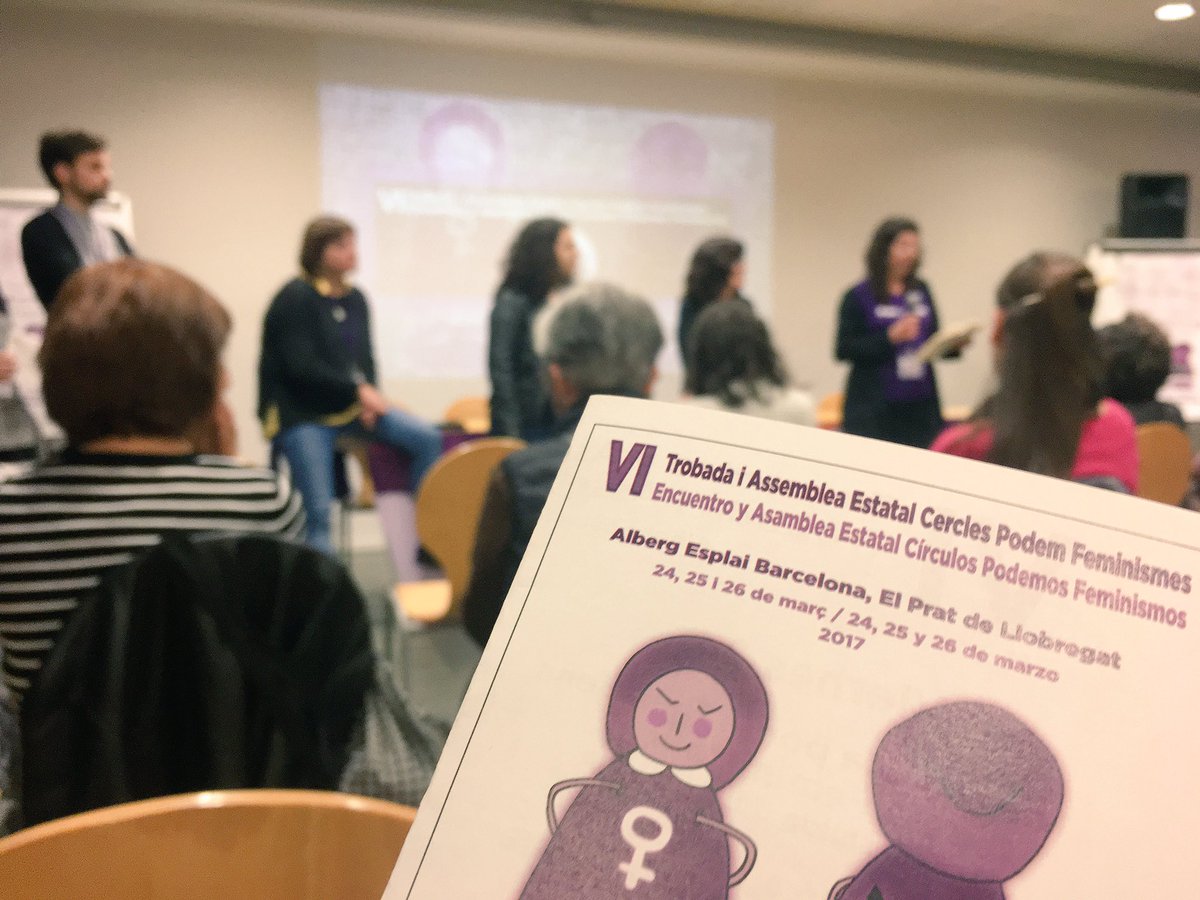 SofCastanon's tweet photo. Entama l'alcuentru estatal de @PFeminismos nel Prat de Llobregat. Som i serem rebels. #FeministasConPoder https://t.co/jCUTkD8fNT