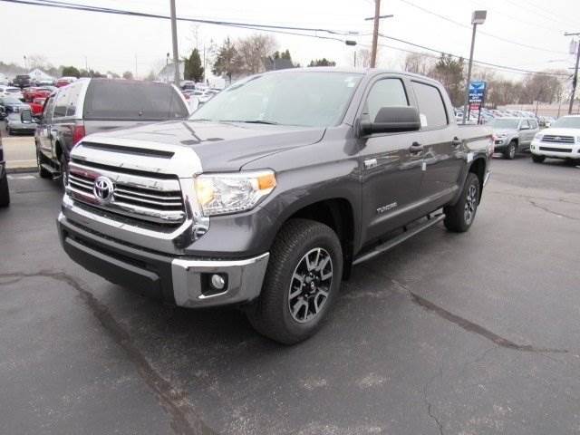 Turn heads with this earth-shaking #Tundra. Treat yourself to a test drive today: bit.ly/2jtG6PE #ToyotaLove