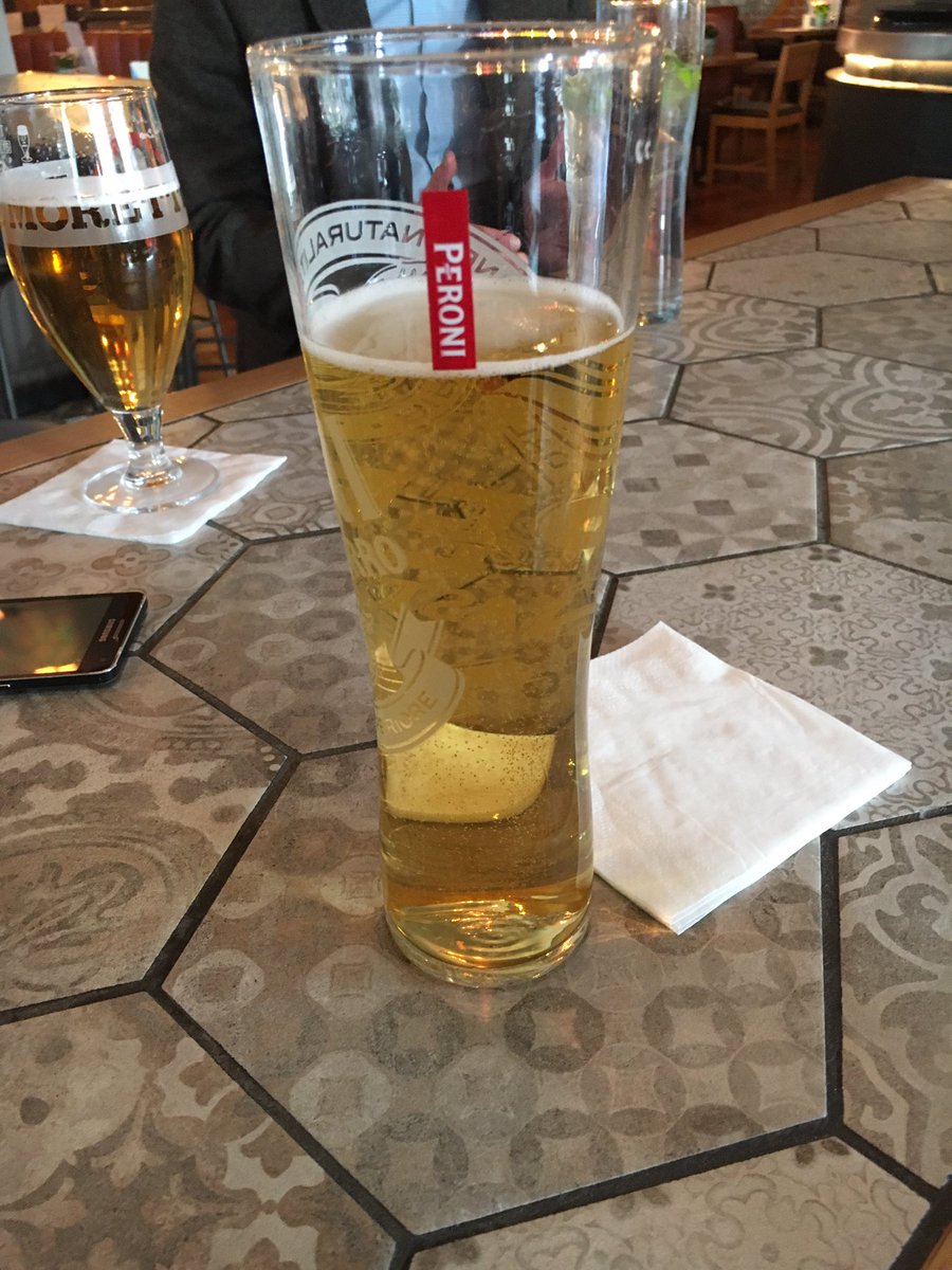 Ashjones1987's tweet photo. Thoroughly enjoyable #MSKShowcase, well done to all the presenters. Now time for a beer @allbarone with the group π https://t.co/M1yZocfkEg