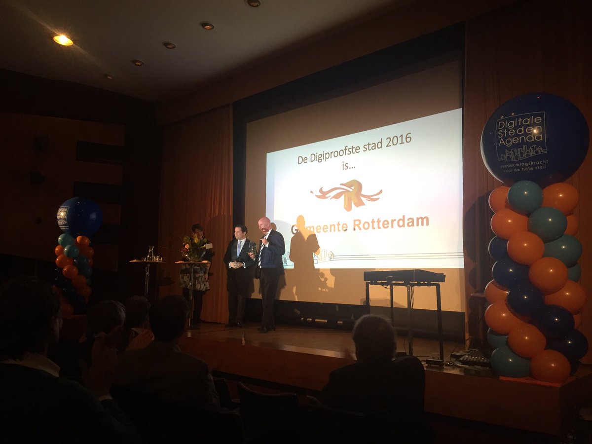 De WINNAAR vd Grote Digitale Steden Competitie is de gemeente Rotterdam!!!! <a href="/rotterdam/">Gemeente Rotterdam</a> gefeliciteerd Digiproofste stad v NL! #ookDSA #gdsc16