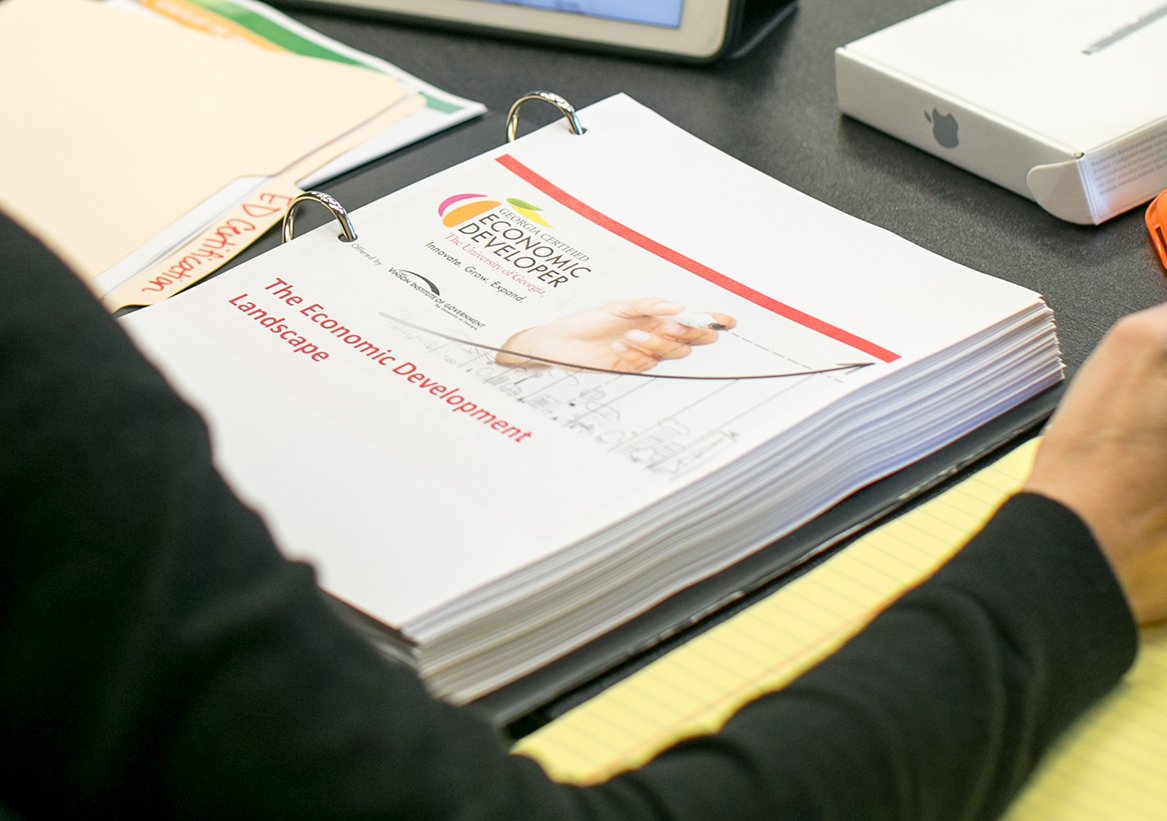 jfrum's tweet image. #EconomicDeveloper training @CVIOG_UGA covers attracting #Biz, #StratPlanning + #Tourism. Such an asset for #Georgia
t.uga.edu/34k