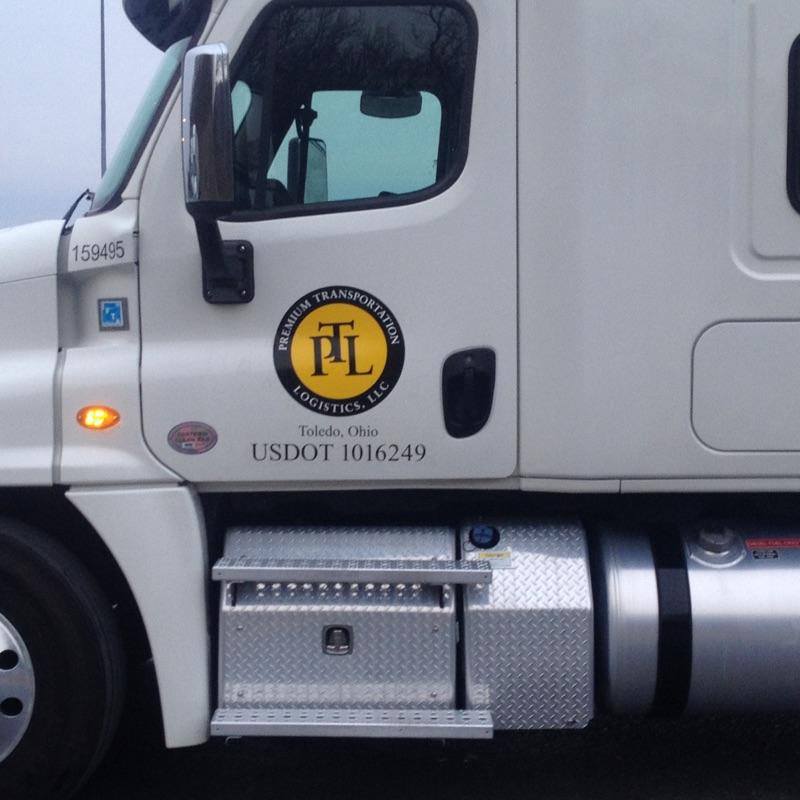 PremiumTransLLC's tweet image. CDL A Driver Dedicated $$ Benefits Cleveland OH Area
expeditersonline.com/jobs/trucking/…