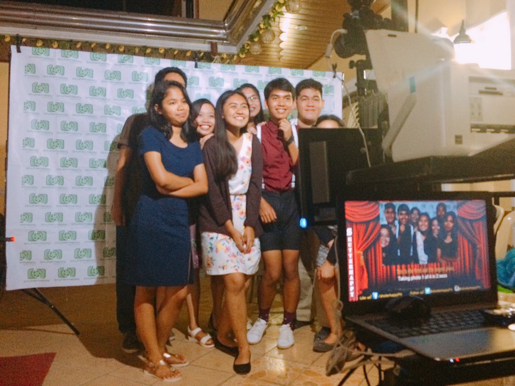 shutterhappyph's tweet photo. AJ @ 18. #ShutterHappy #ShutterHappyPhotobooth https://t.co/1lXUpg9gKX