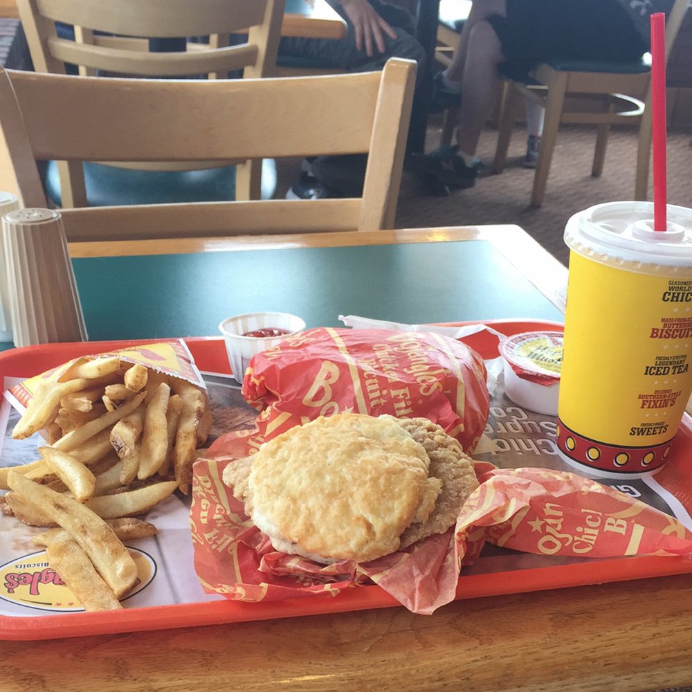 NickMoxley's tweet photo. Mmmmmm so good! #BojanglesRDU @getStealz https://t.co/HJ3T1UgPqO