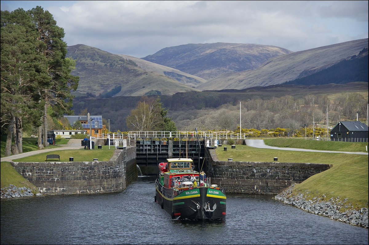 scottishcanals's tweet photo. #CanalClosure #CaledonianCanal will be closed to boat traffic at Gairlochy due to essential repairs on Monday. More https://t.co/e43QM9zLbt https://t.co/0VcDoSAv1y