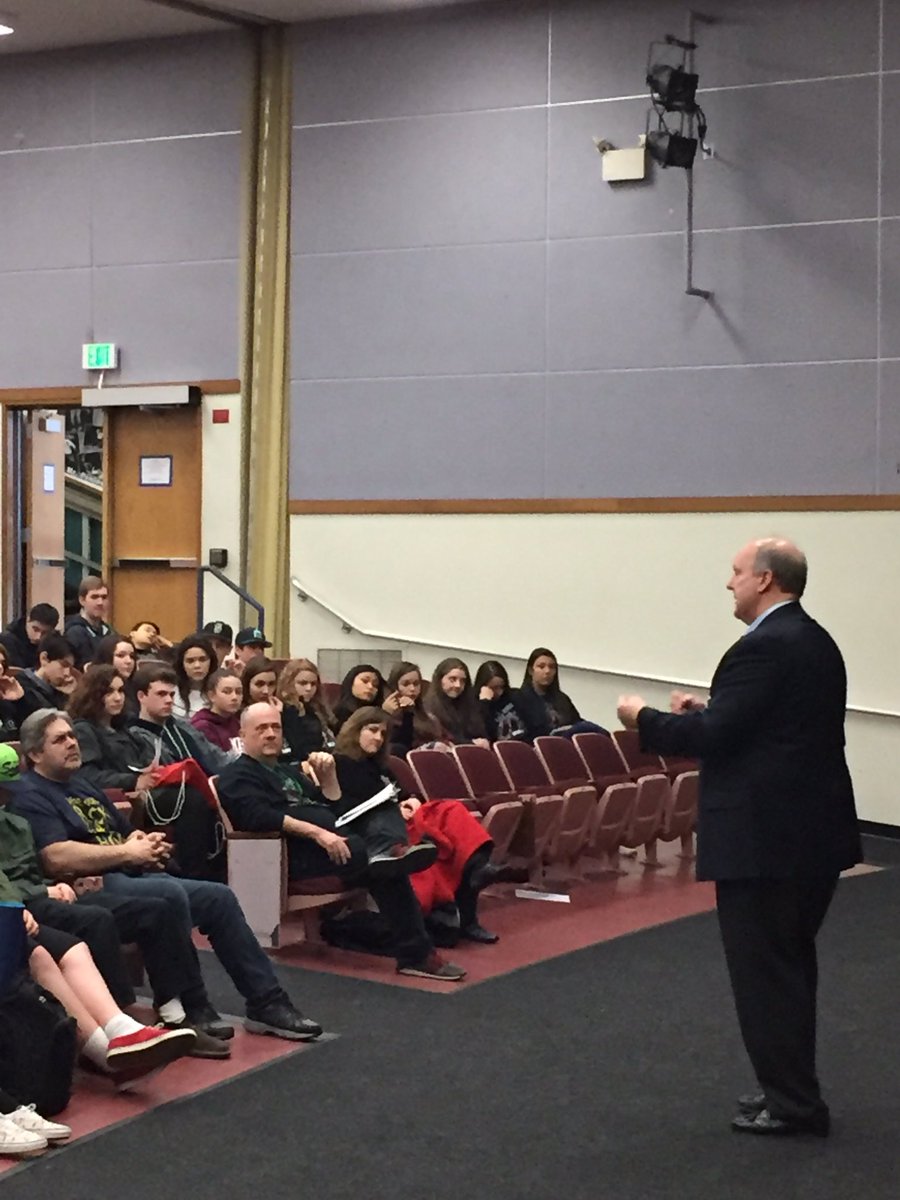 PSD_CCLR's tweet photo. Keith Shipman is the keynote speaker at the Washington State broadcasting awards at PHS! #psdcterocks https://t.co/SSHnTsXQj2