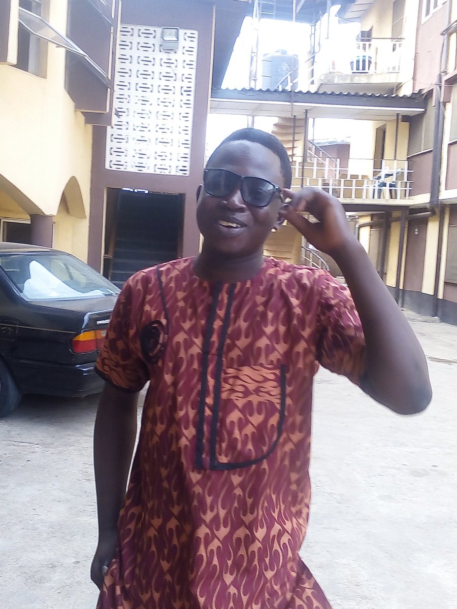 GideonFadipe's tweet photo. Api weekend to u all https://t.co/ZEMt7LQjeo