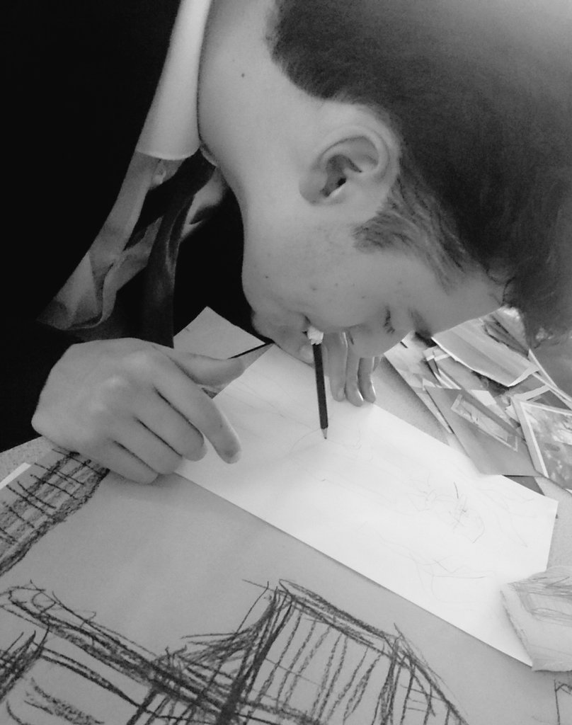 artatpont's tweet photo. Yr 12 Fine Art students @PontHigh in action! #extendedarmdrawing #markmaking #highchallenge #processvoutcome #actionresearch https://t.co/xmzBH0bPWf