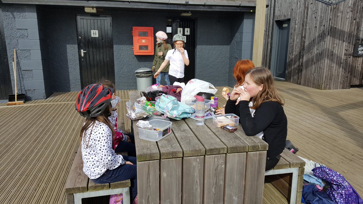 BothkennarC1's tweet photo. What a fabulous day for a bike ride with class 2 @ bothkennar primary https://t.co/qEueVuyFdt