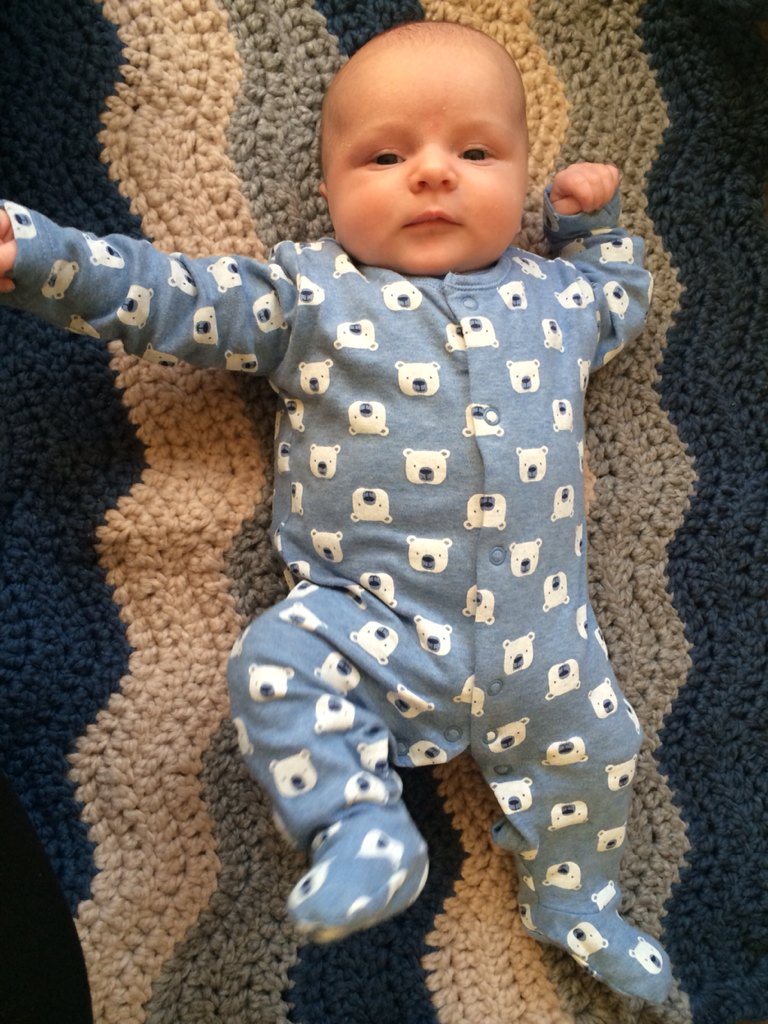 ConcannonSinead's tweet photo. Liam loves his new blanket/playmat @FancyNowler thank you so much 😊😘 https://t.co/sjXvgEs3Fb