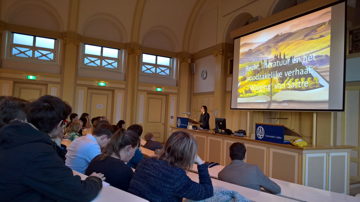 rechtliteratuur's tweet image. Meer dan 50 mensen zijn komen luisteren naar @C_Bouteligier over #Walging van #Sartre.