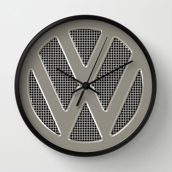 Don't forget to set your clocks one hour forward this weekend!