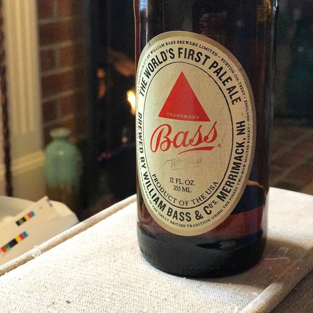 Benden's tweet photo. Saturday night and a bottle of Bass 😊#beer #ipa #bass #saturday #saturdaynight #massachuse… https://t.co/4F2bEzSkvK https://t.co/iFJ1qvzXaY