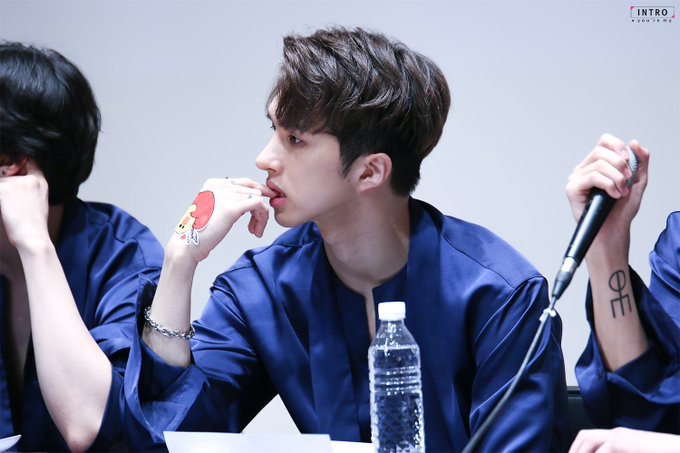 archivejaehwan's tweet photo. 160821 © INTRO https://t.co/MYJHK6uBWk
