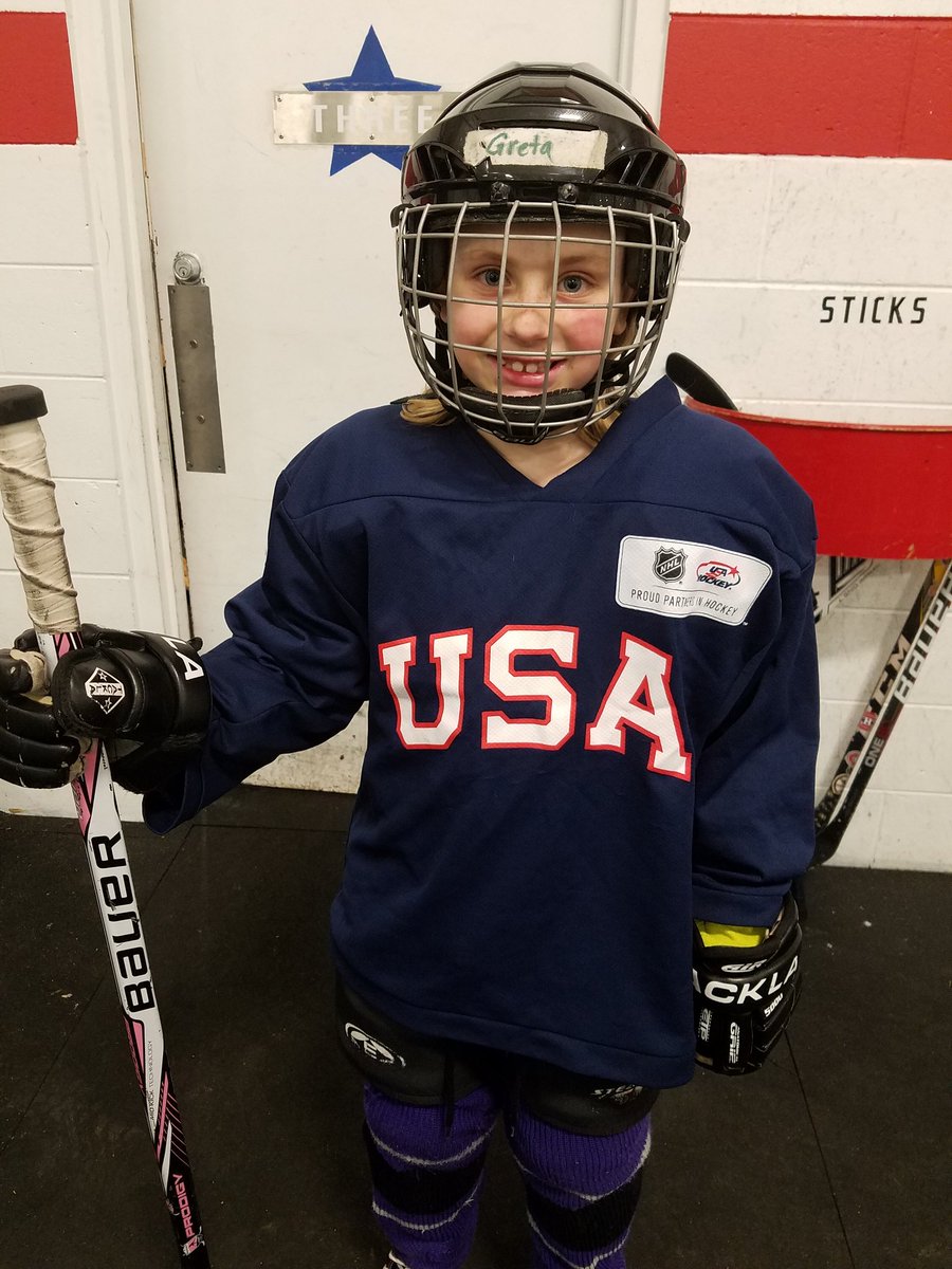 Thank you to team USA for fighting for her. #BeBoldForChange <a href="/Bdecker14/">Brianna Decker</a> <a href="/aRigs33/">Alex (Rigsby) Cavallini</a> <a href="/mduggan10/">Meghan Duggan</a>