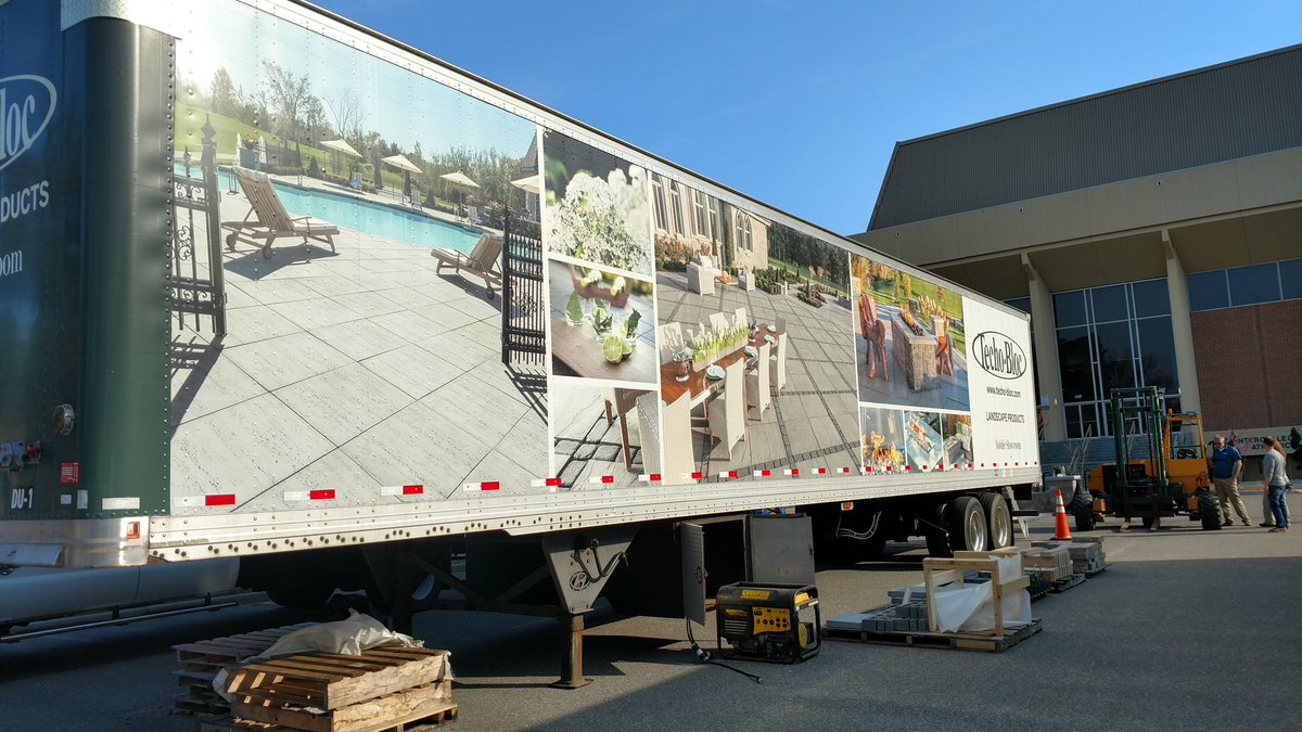 techotaphouse's tweet photo. #TechoPro Berkeley Design Group + @SiteOneSupply #NewportNews ready for #WilliamsburgHomeShow @williamandmary this weekend!

@paverpete1 https://t.co/rzW9n9uW2O