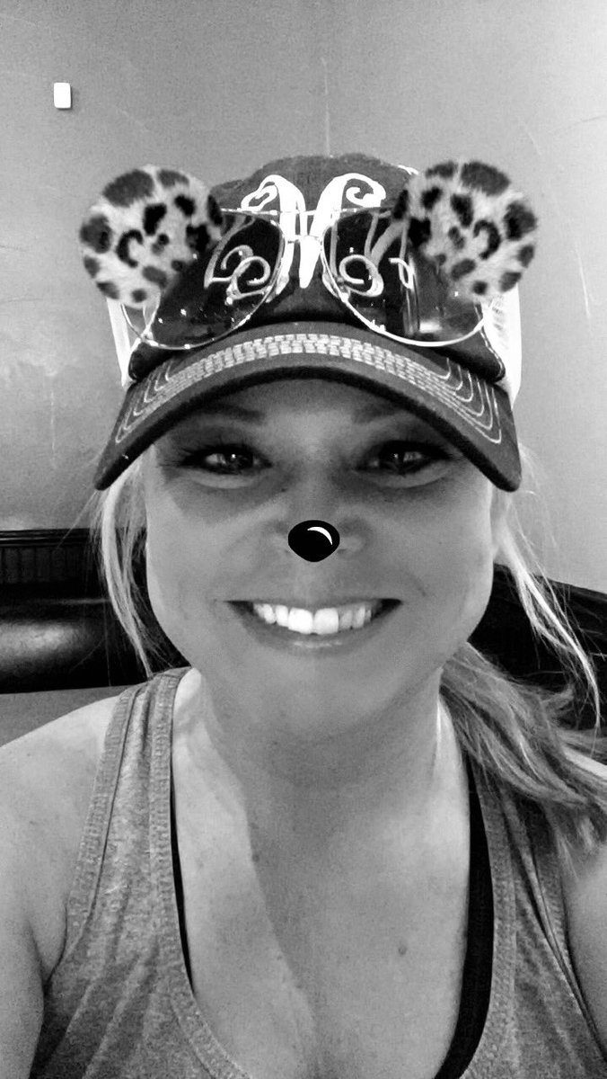 nmcdaniel03's tweet photo. #TGIF https://t.co/aBBfjWyW2W