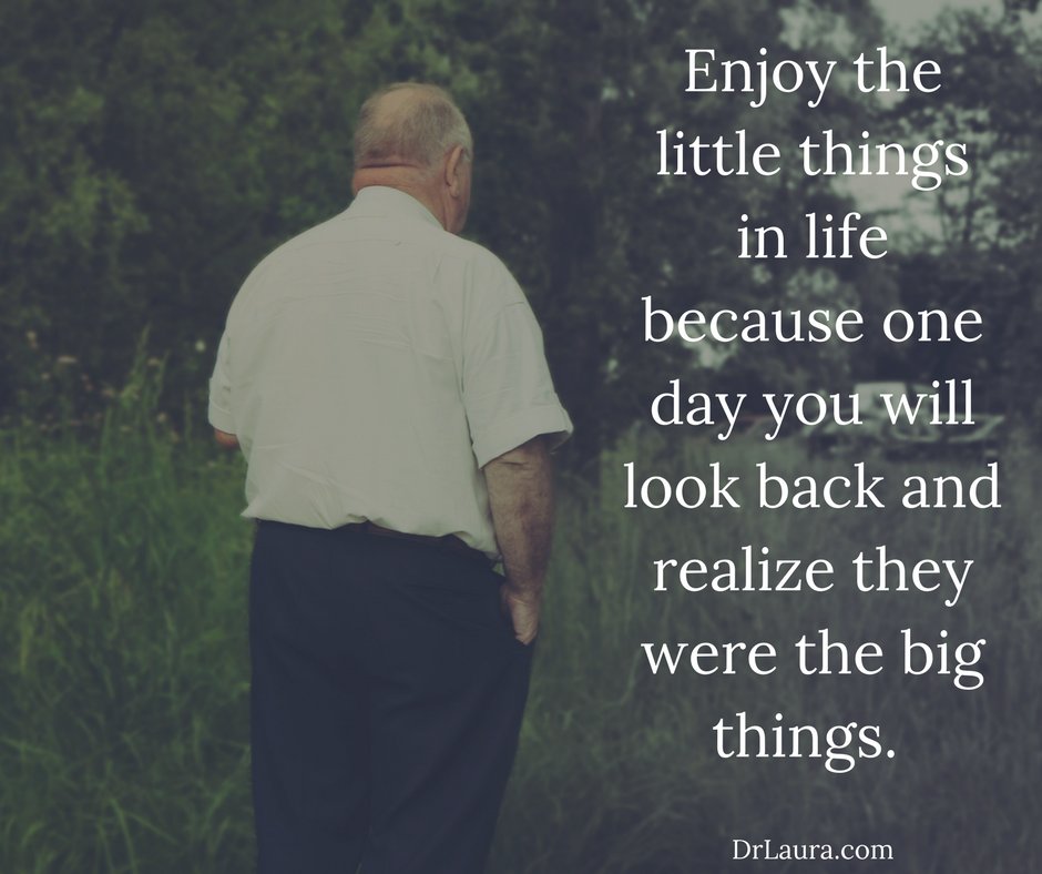 drlauraprogram's tweet image. Sometimes the smallest things take up the most room in our hearts. #BigThingsStartSmall #FridayFeeling #DrLaura #Appreciation #Gratitude