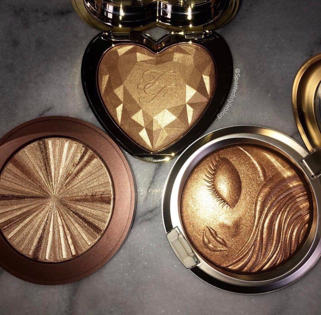 BeautyBar17's tweet photo. And you know when that highlight bling.😩✨✨✨😍 https://t.co/m6hiF1nyty