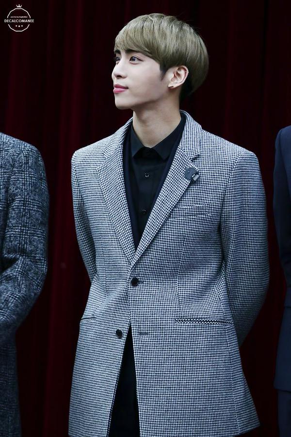 archivejonghyun's tweet photo. 150227 https://t.co/MEHdKhndh2
