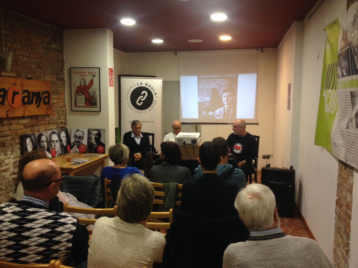 Genteta a <a href="/labaulalleida/">La Baula Ateneu Cooperatiu #200Baules</a> amb ganes de veure la pel·li que dóna inici al Cicle Orwell a Ponent