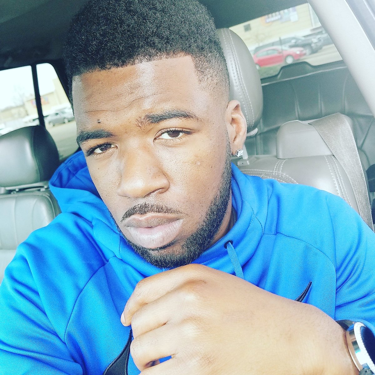 OGSLEEPYLOCO's tweet photo. #DarkSkinPapi #SleepyLoco #SmokeGod https://t.co/y8X9MKearH