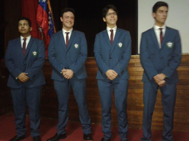 STVcaracas's tweet photo. Todo listo para la competencia internacional en Londres. https://t.co/olujjLYSFq
