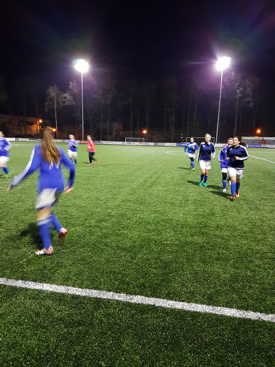 MarvildeDames1's tweet photo. Goed bezig dames! https://t.co/TANGBlOntS