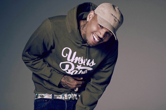 Check out the first look at @ChrisBrown's new role on ABC show "Black-Ish" (exclusive) blbrd.cm/Ght8EB