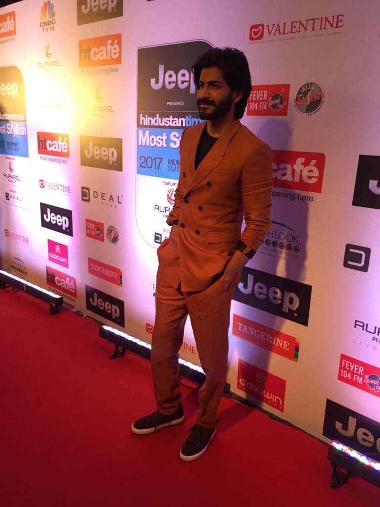 TeamHKOfficial's tweet photo. .@HarshKapoor_ looking ever so stylish at the @htTweets Style Awards #HTMostStylish #OOTN https://t.co/NdGSuN3v7T