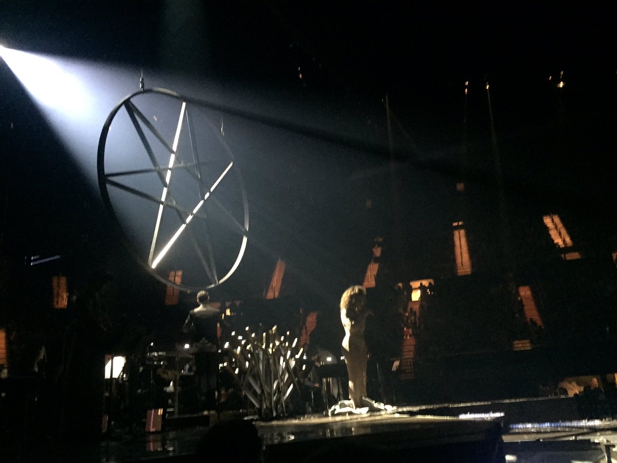 FittenTrim's tweet image. Sights &amp;amp; sounds from last nite&apos;s #GameOfThronesLiveConcertExperience