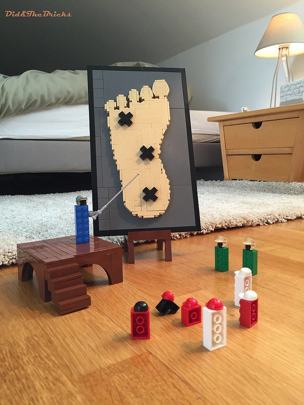 BrothersBrick's tweet image. Crippling foot pain was their plan all along brothers-brick.com/2017/03/24/foo…