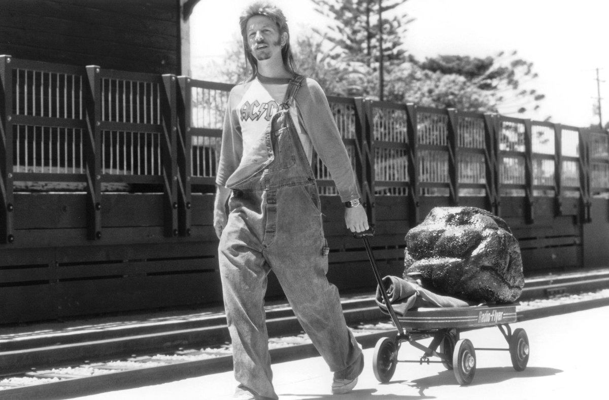 noahvjohnson's tweet image. style icon