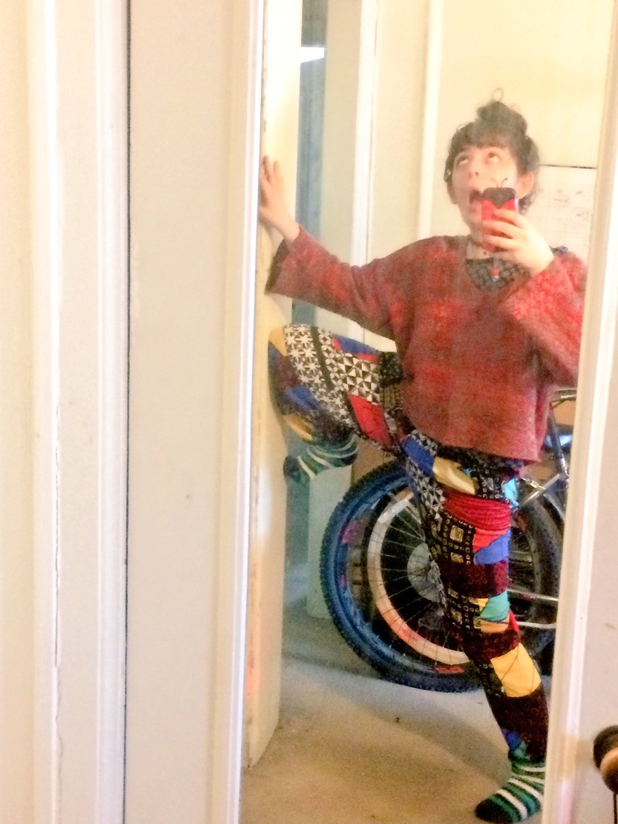 DannyDevitoBot tweet picture