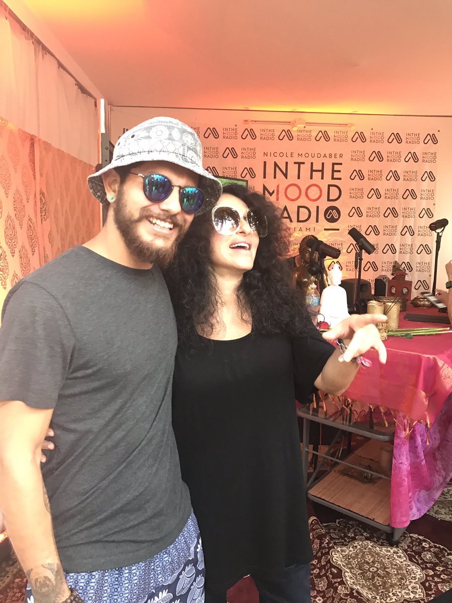 luffer69's tweet photo. When you meet the queen πΈ @NicoleMoudaber #technobae #technoqueen #inthemood #moodDay #MMW2017 https://t.co/F0zyGWbjUS