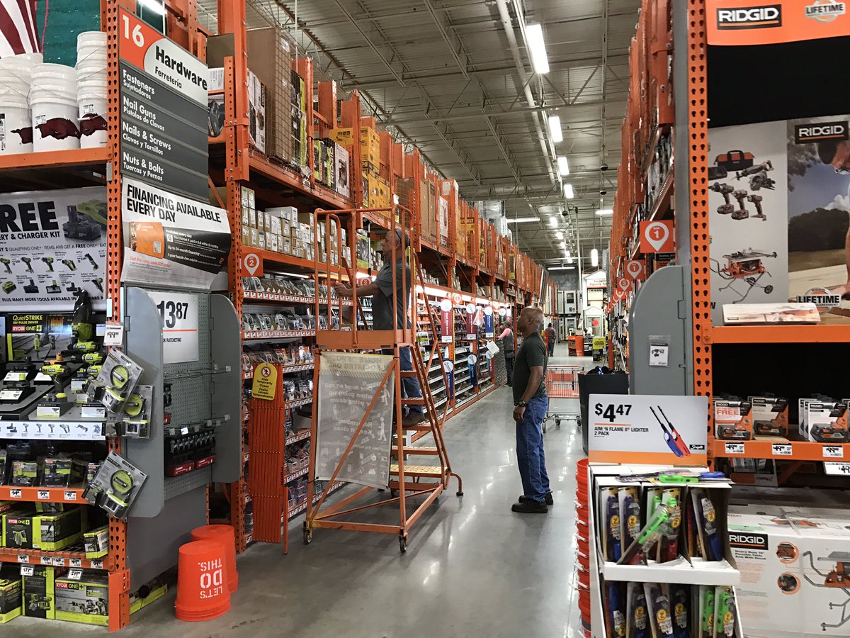 JohnMcCoy84's tweet photo. What an amazing team this district is! Big thanks to 3038 and 3012 for coming to town to help us get in great shape for the weekend! #BDDSW https://t.co/dxMySwnMom