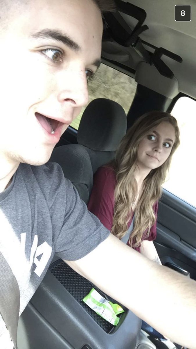 LindsayRaelyn's tweet photo. Find someone who looks at you the way Emily looks at my brother https://t.co/Mk95RPcLrK