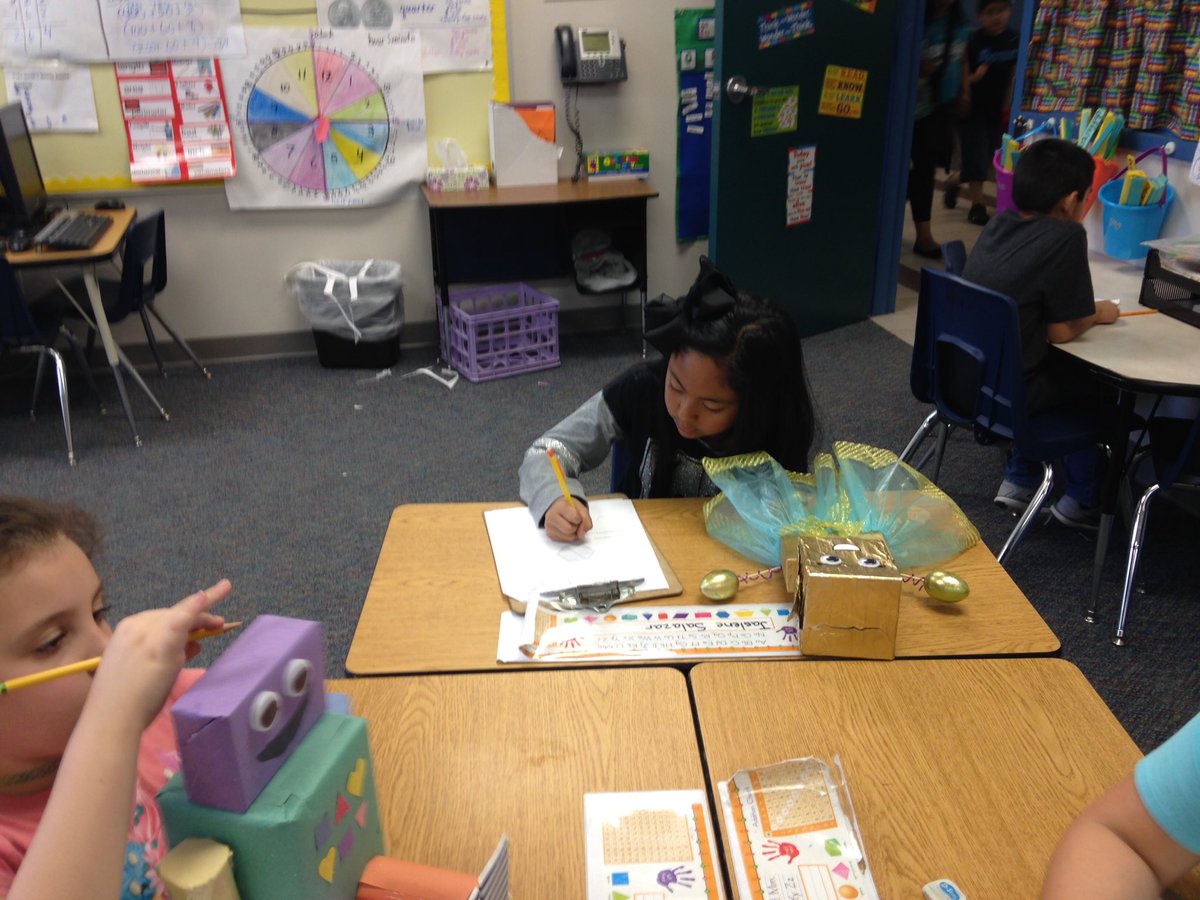 DebbieCoday's tweet photo. Analyzing our second grade geometry projects! All-Star robots!! @andersoncisd https://t.co/VMLbPErpi2