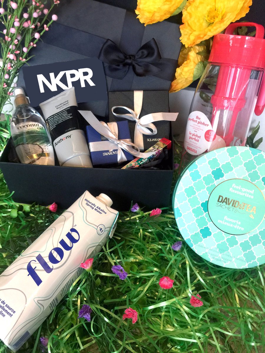 natashankpr's tweet photo. 🎉🌷🌸GIVEAWAY TIME!🎉🌷🌸 Want to win our NKPR spring giveaway box!? Follow and RT to Enter! https://t.co/aRYnOMGIVC https://t.co/6Wr3DIWIJn