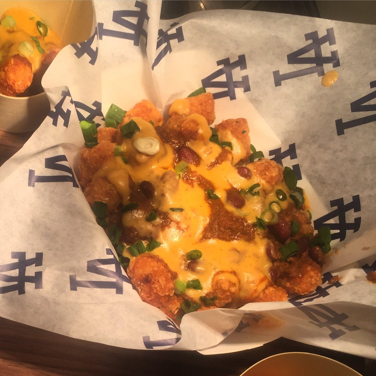 thefiremanmatt's tweet photo. A #sneakpeek @dodgers stadium food...it's all about #LotsOfTots https://t.co/3DoSvCnXJG