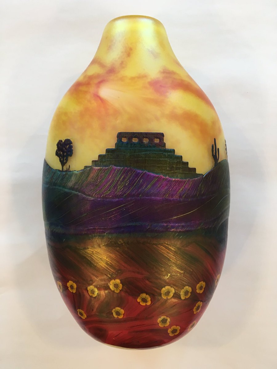 rgol777's tweet photo. Early sighting of the 2017 limited edition Friend's vase inspired by recent trip to Mexico. https://t.co/MXjbWNPLf8