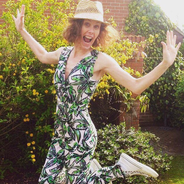 Melsy68's tweet image. wow, this would put a Spring in my step..#kmspringstyle