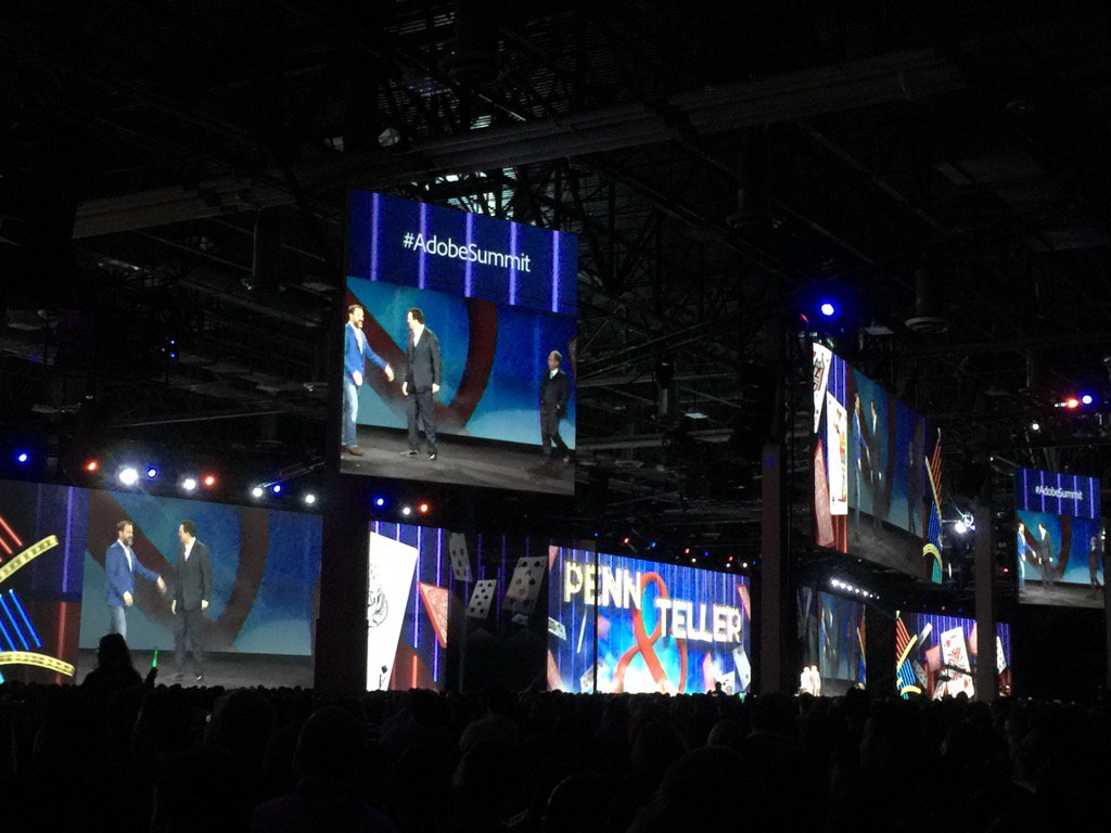 nissandachs's tweet photo. Penn & Teller showed up!#adobesummit #AdobeMagic 🎩 https://t.co/chihDVvJBN