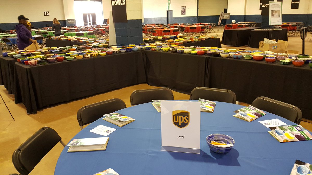 MatthewWGilbert's tweet photo. Had a great time helping with @EmptyBowlsBmore. Thanks to @Gary_Harmon04 for the invite to the volunteer event @ChesapeakUPSers https://t.co/b1wK6mD84E