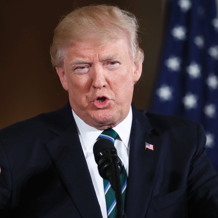 RaiNews's tweet photo. Usa, #Trump ritira la riforma sanitaria che doveva sostituire l'#Obamacare: non aveva i voti per passare alla Camera→https://t.co/HS1lKYNdrR https://t.co/3tkc9tnwca