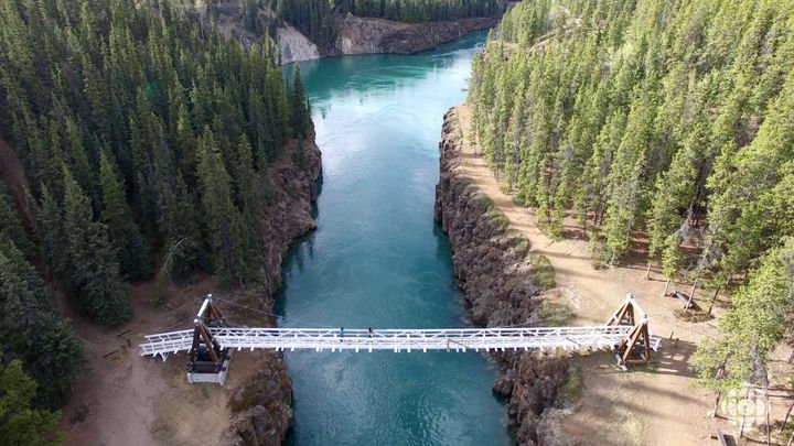 CBC's tweet photo. What's it like to live in 🇨🇦's North? Some of the best moments from #TrueNorthCalling, finale tonight at 8:30/9NT https://t.co/DFDzuxaWPw https://t.co/UTBL9sY9v0