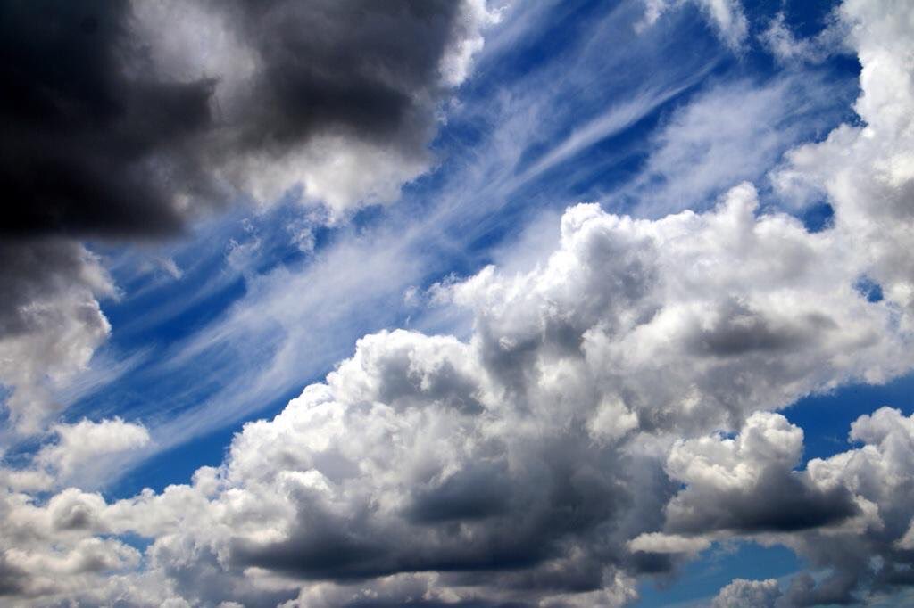 .<a href="/norfolkpainter/">Norfolk Painter 🇬🇧</a> we do get some amazing skies &amp; lacking talent with a brush I have to use a camera