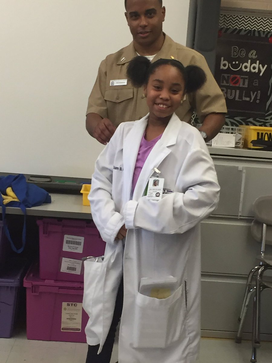 PLVTech's tweet photo. First Career Skype participant: Lieutenant William Hickman M.D. Future naval doctors. Adults - 1; Students - 0 @ColonialSDstrct @MrDistler https://t.co/1LEteGKCch