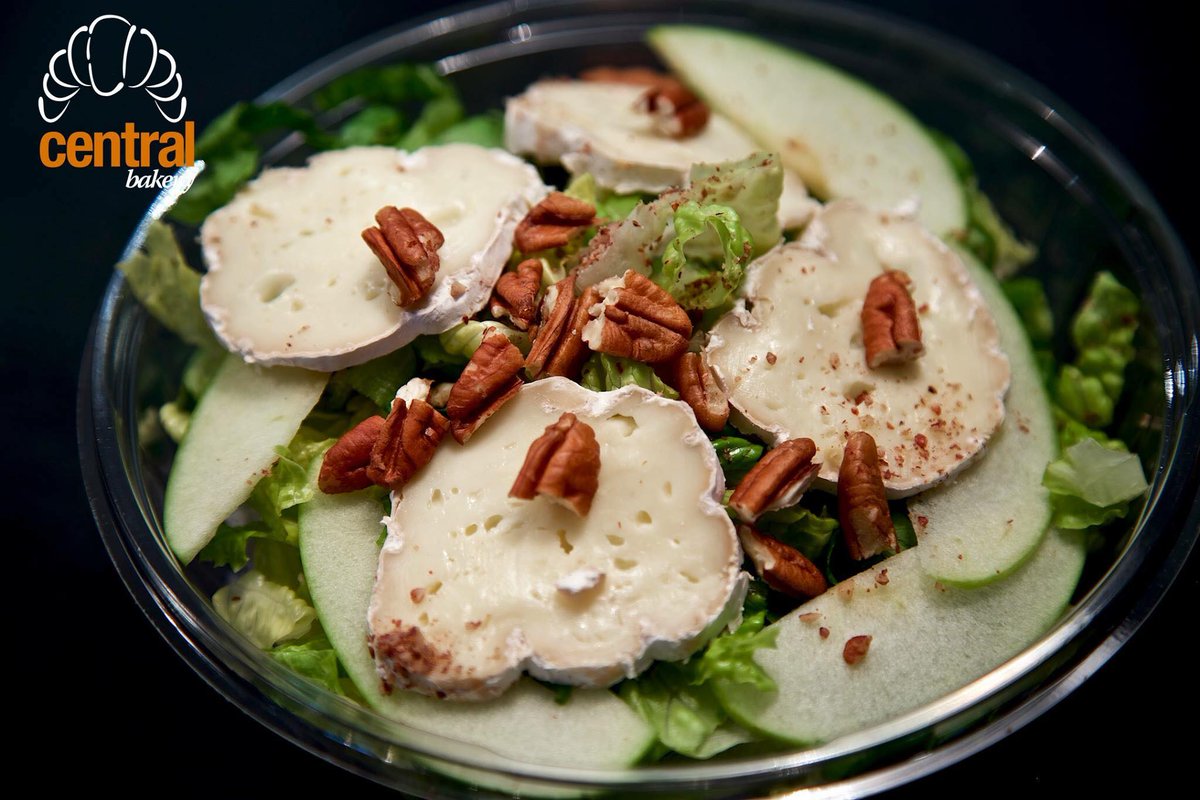RestauranteCafe's tweet photo. Imágenes de #AntojoA3Tiempos 1º Ensalada Apple🍏 Brie 🍴2º Deliciosa 😋baguette Muffaleta  🍴3º  Tartaletas de Zarzamora @CentralBakeryMx https://t.co/TgJXLGIRFq