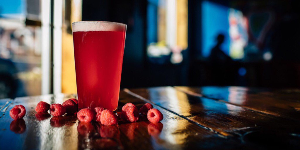 Razzle Dazzle Raspberry Witbier is back for spring! #drinkstable12 #barntobrewery #chorusphotography